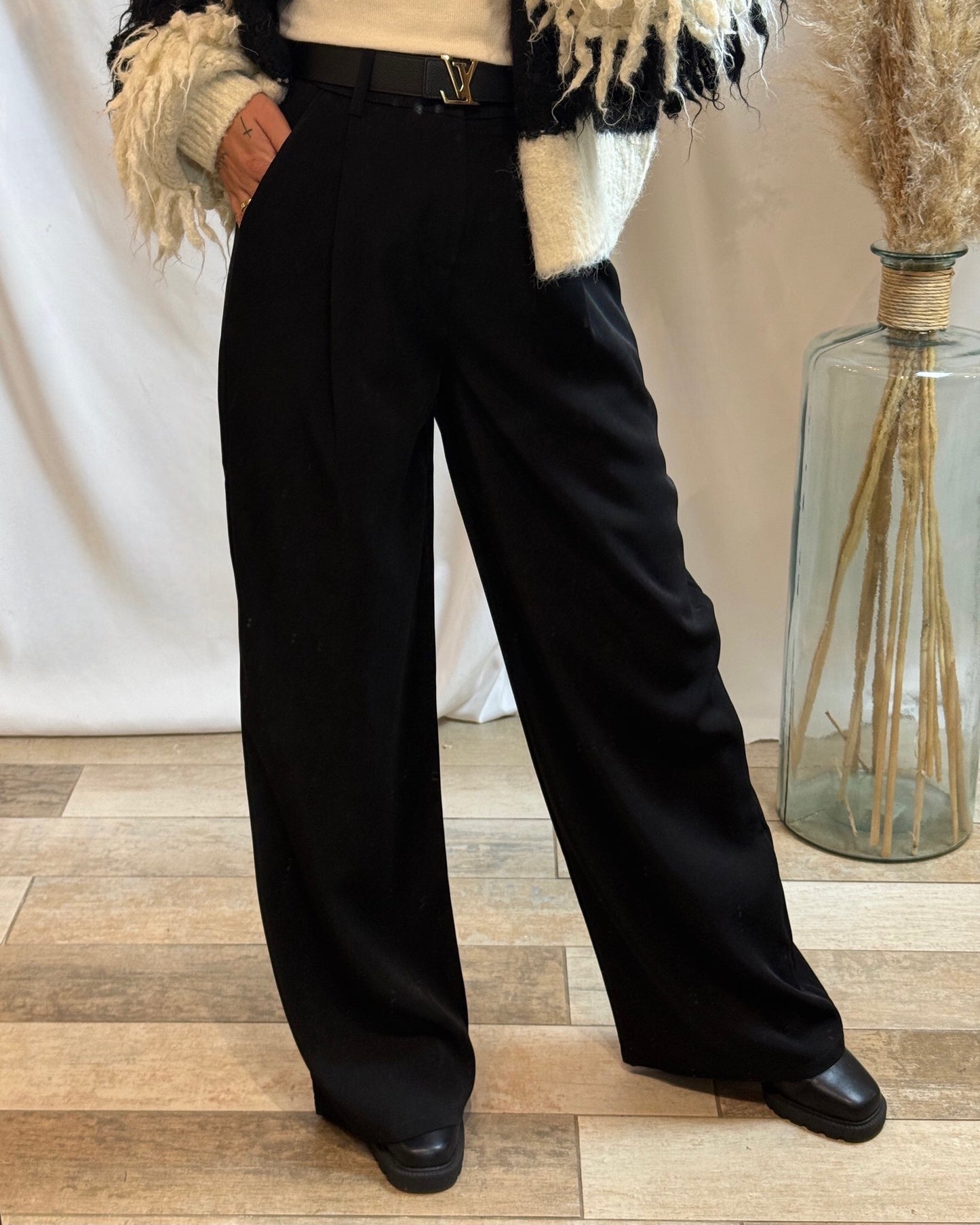 Pantalon noir fluide - La maison de Manon
