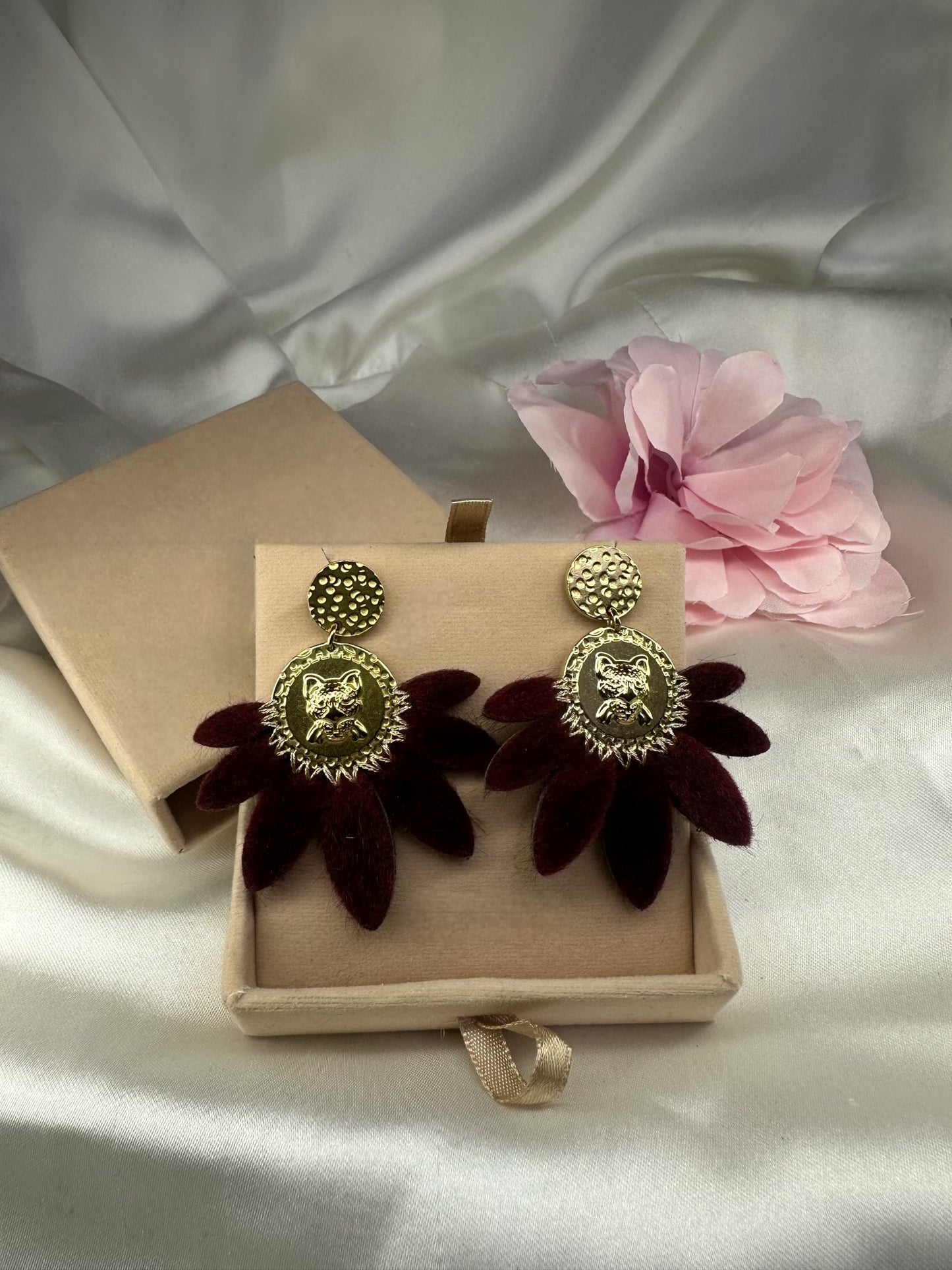 Boucles d’oreilles pétales - La maison de Manon