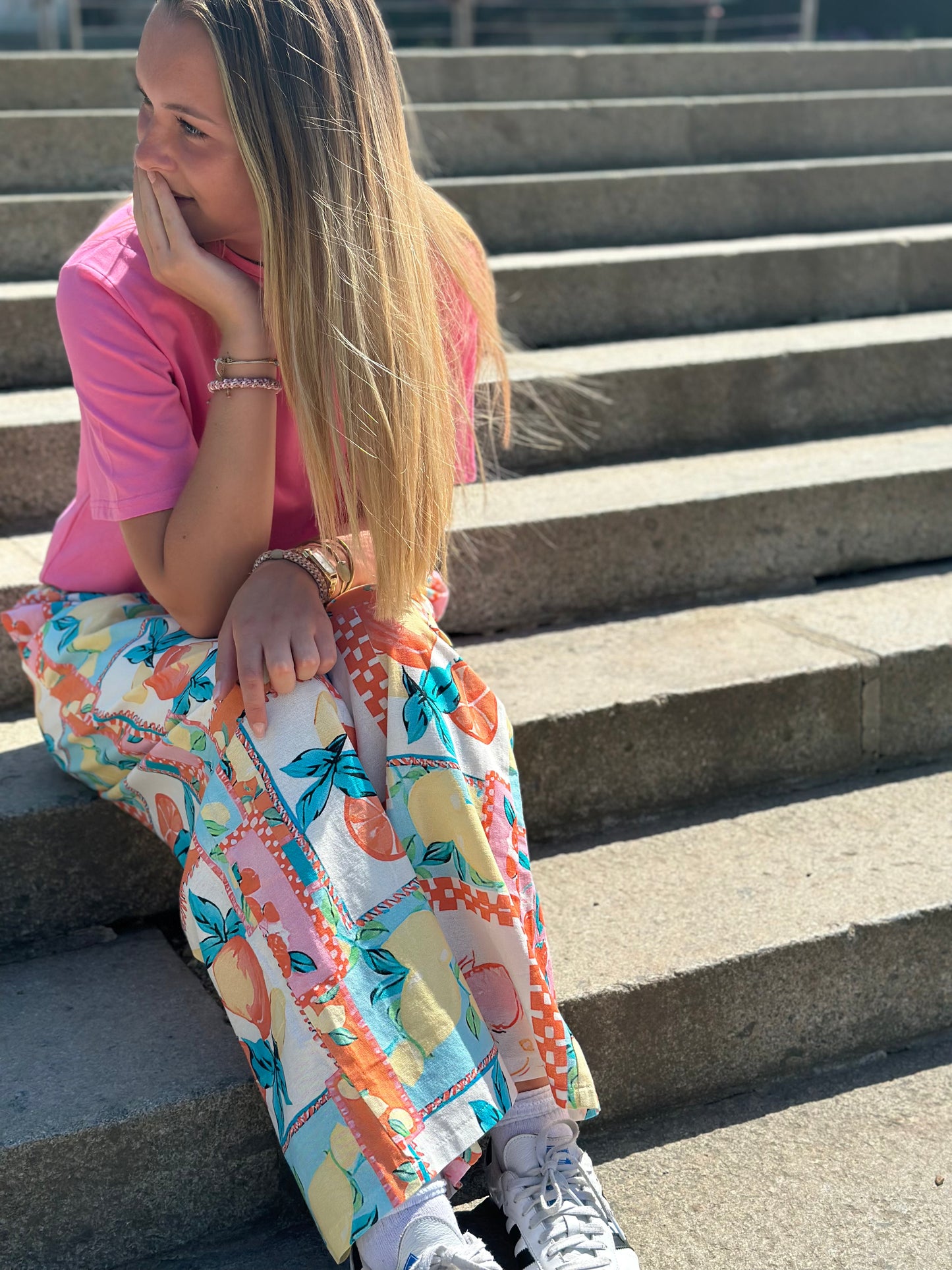 Pantalon fluide imprimé fruits - La maison de Manon