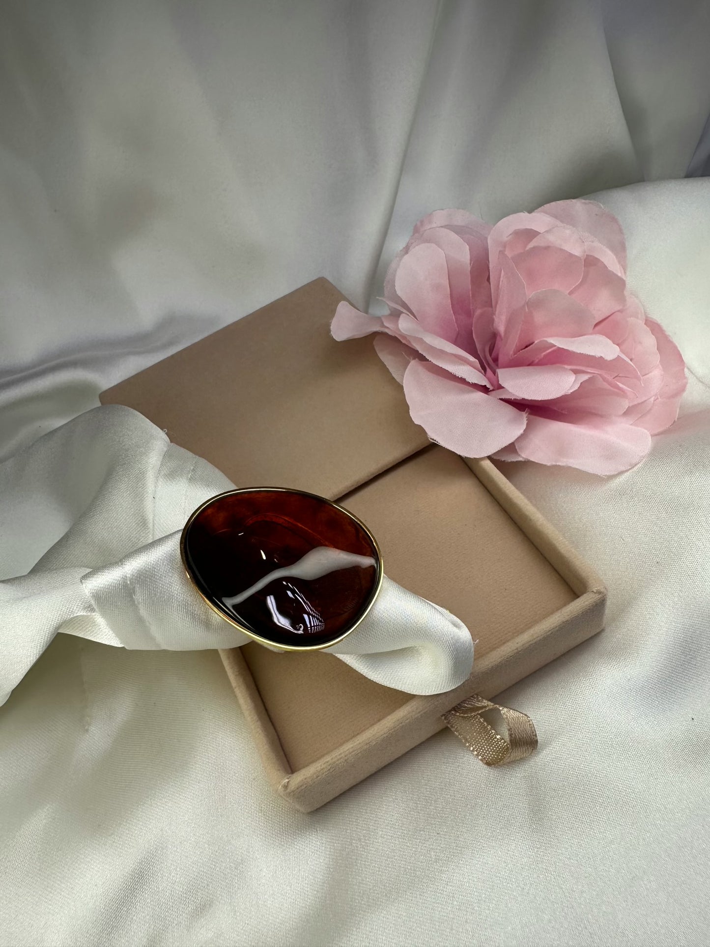 Bague asymétrique rouge - La maison de Manon