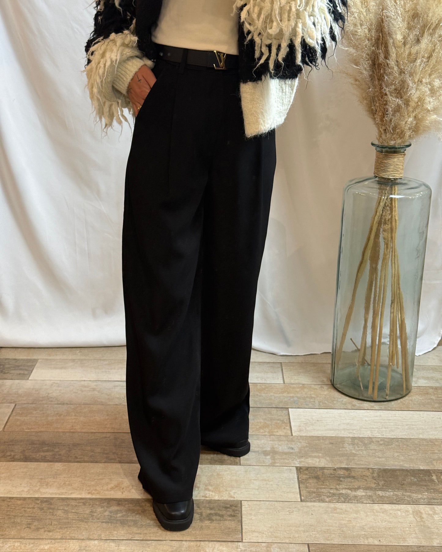 Pantalon noir fluide - La maison de Manon