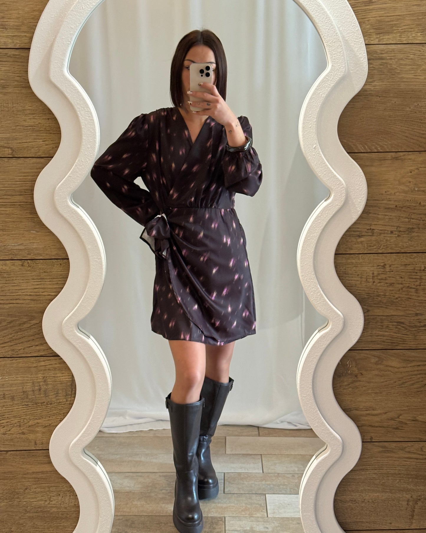 Robe portefeuille imprimée marron chocolat – La Maison de Manon