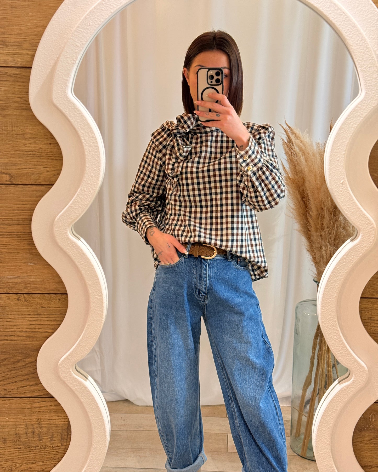 Jean ballon bleu coupe large retroussée, look tendance – La Maison de Manon