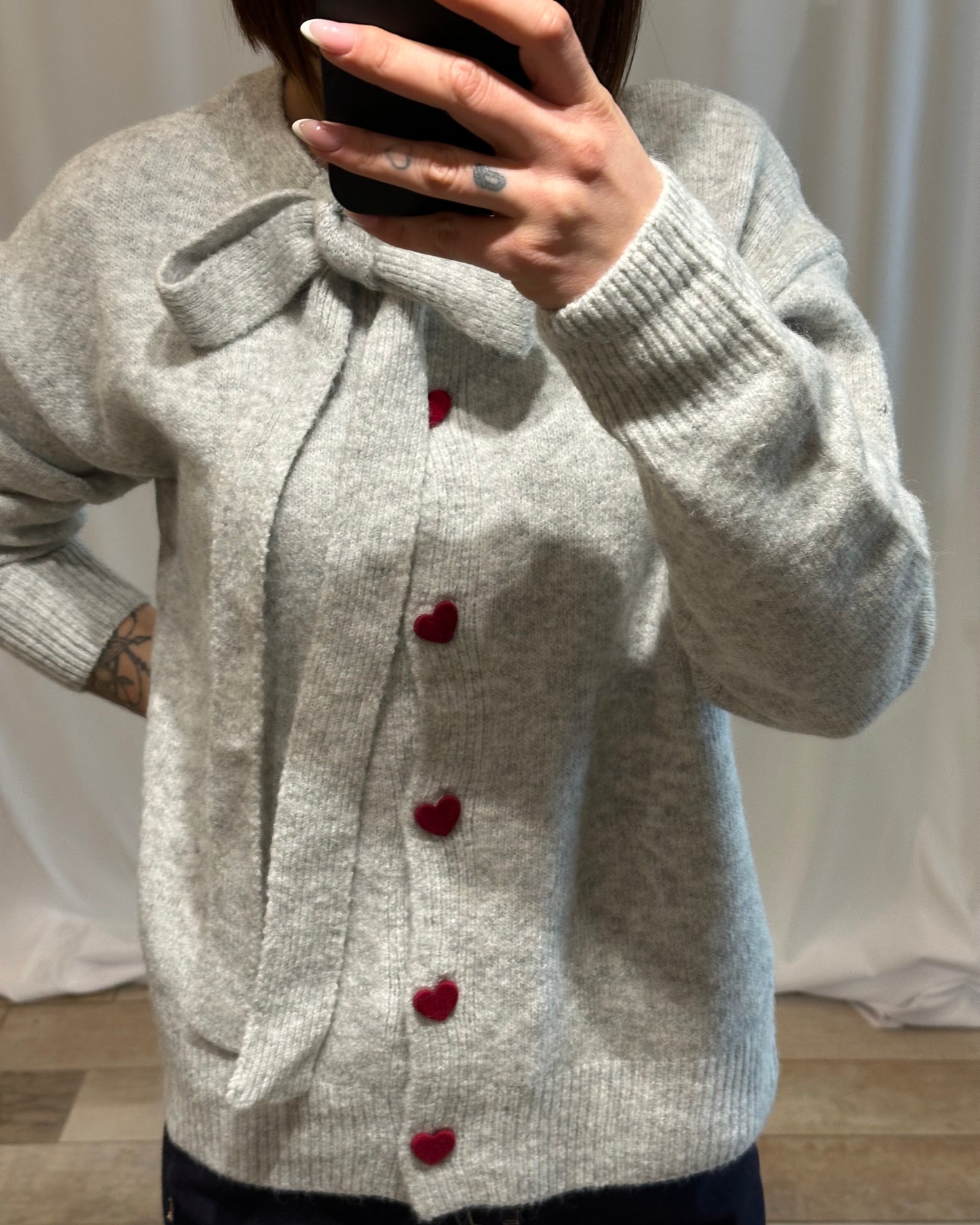 Gilet gris femme boutons cœurs – La Maison de Manon | Cardigan doux