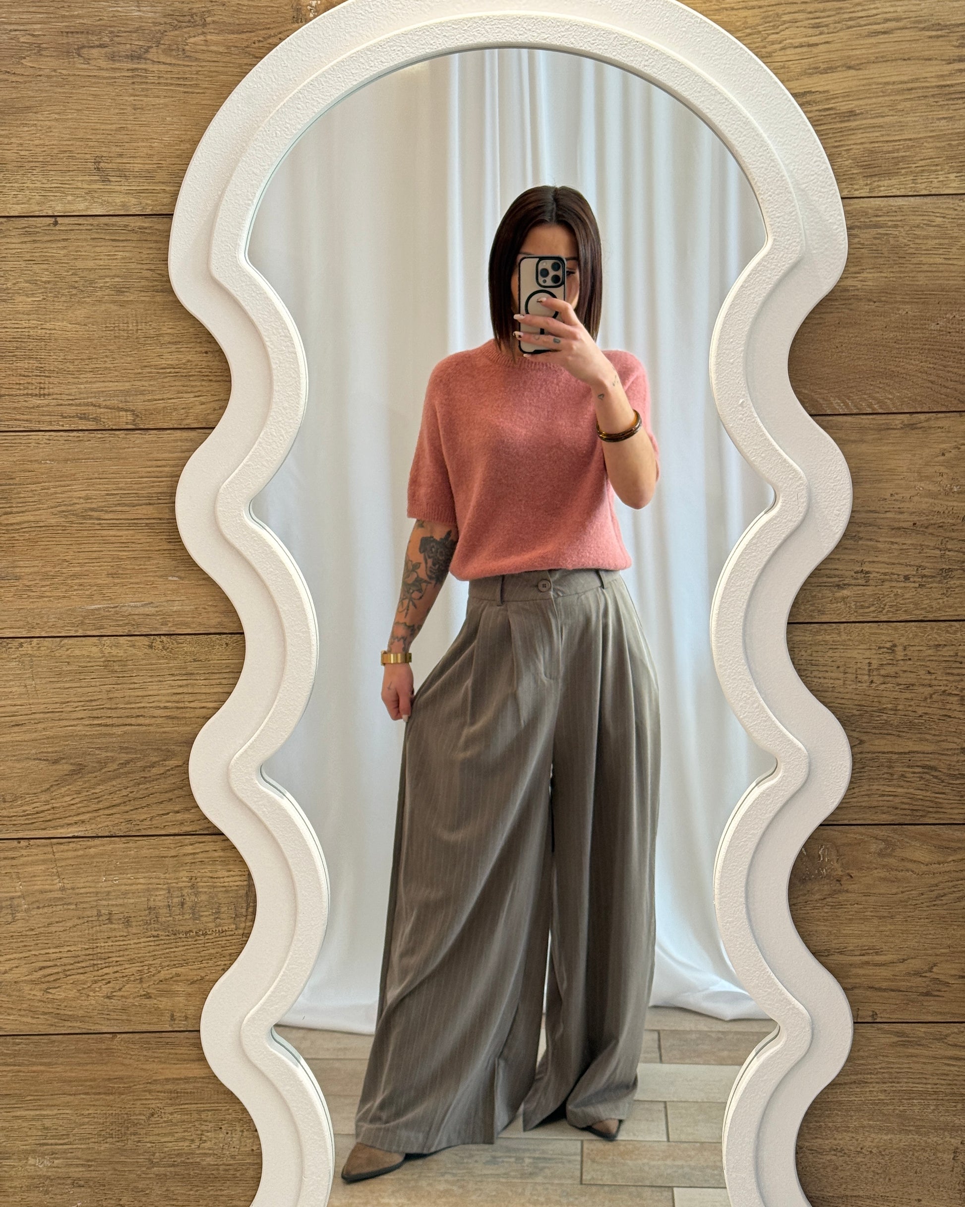 Pantalon fluide à pinces taupe - La Maison de Manon