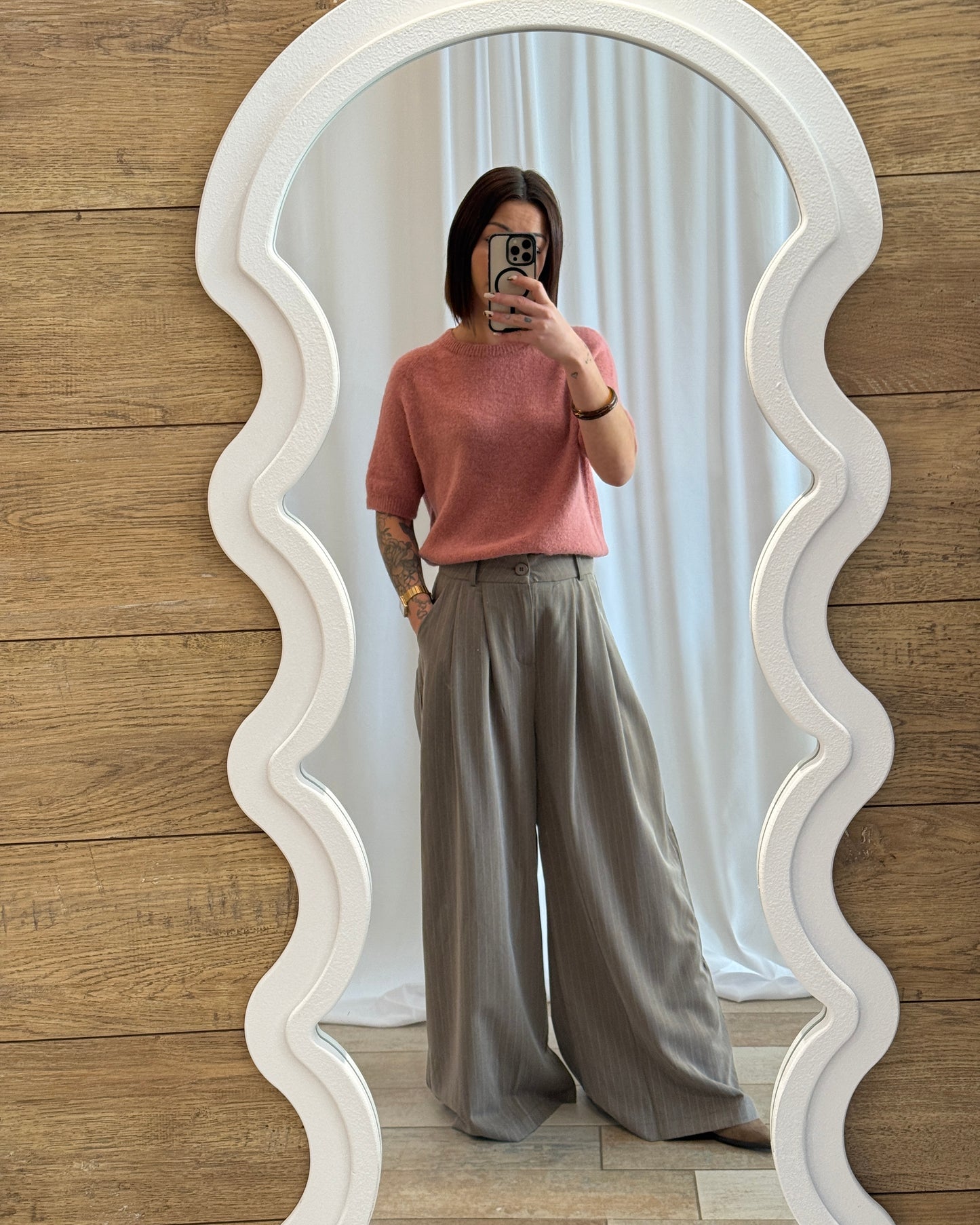 Pantalon fluide à pinces taupe - La Maison de Manon