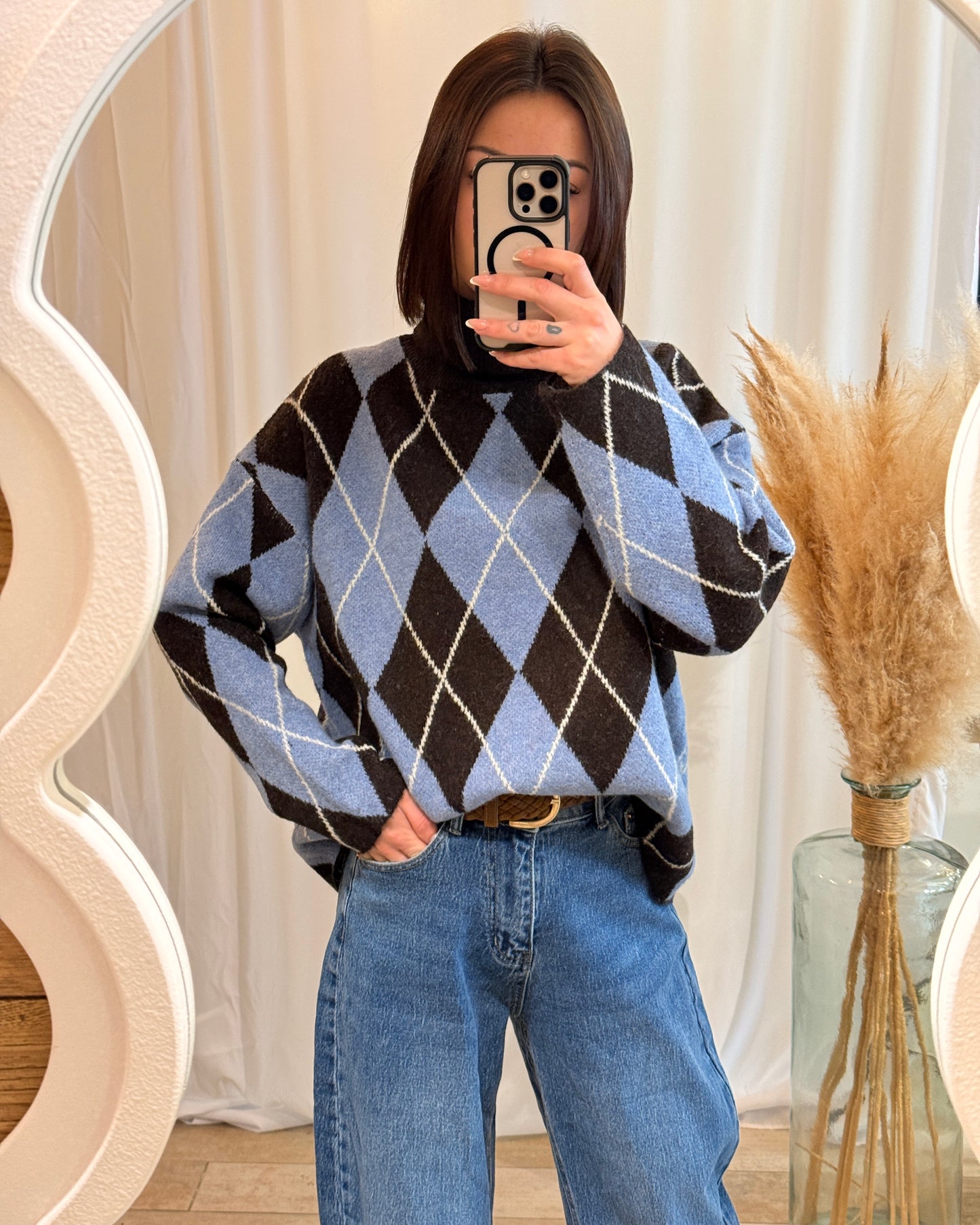 : Pull jacquard bleu noir, motif losanges, maille douce – La Maison de Manon