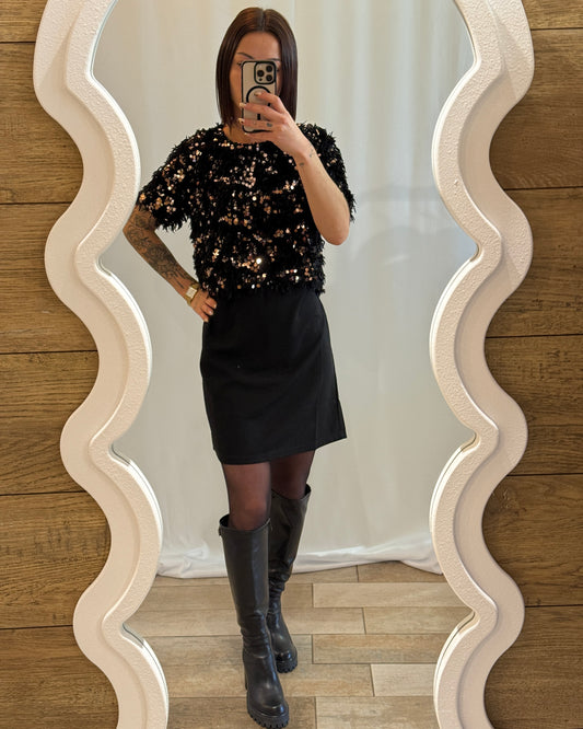 Robe plume noire chic sequins - La Maison de Manon