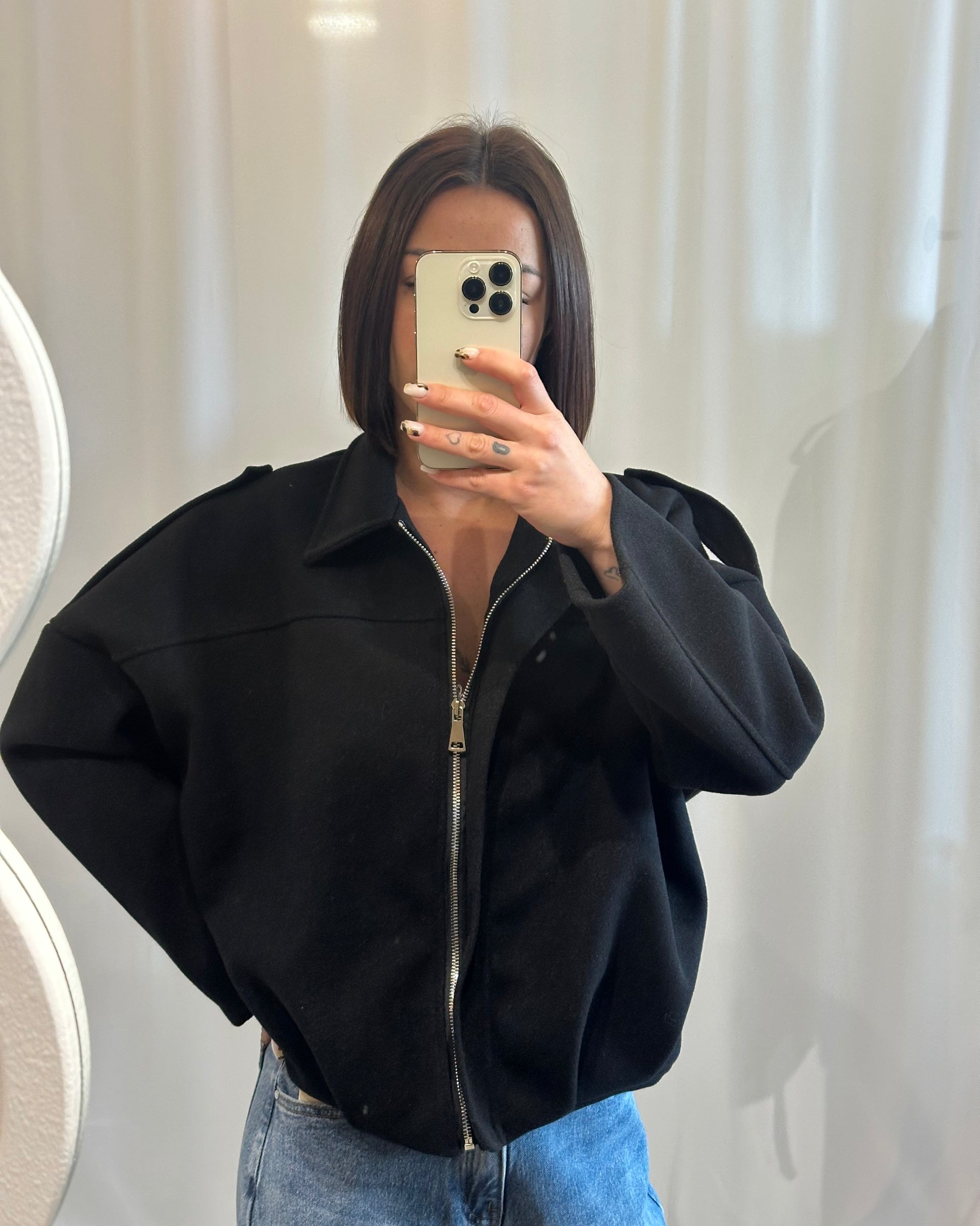 Veste oversize noire chic – La Maison de Manon