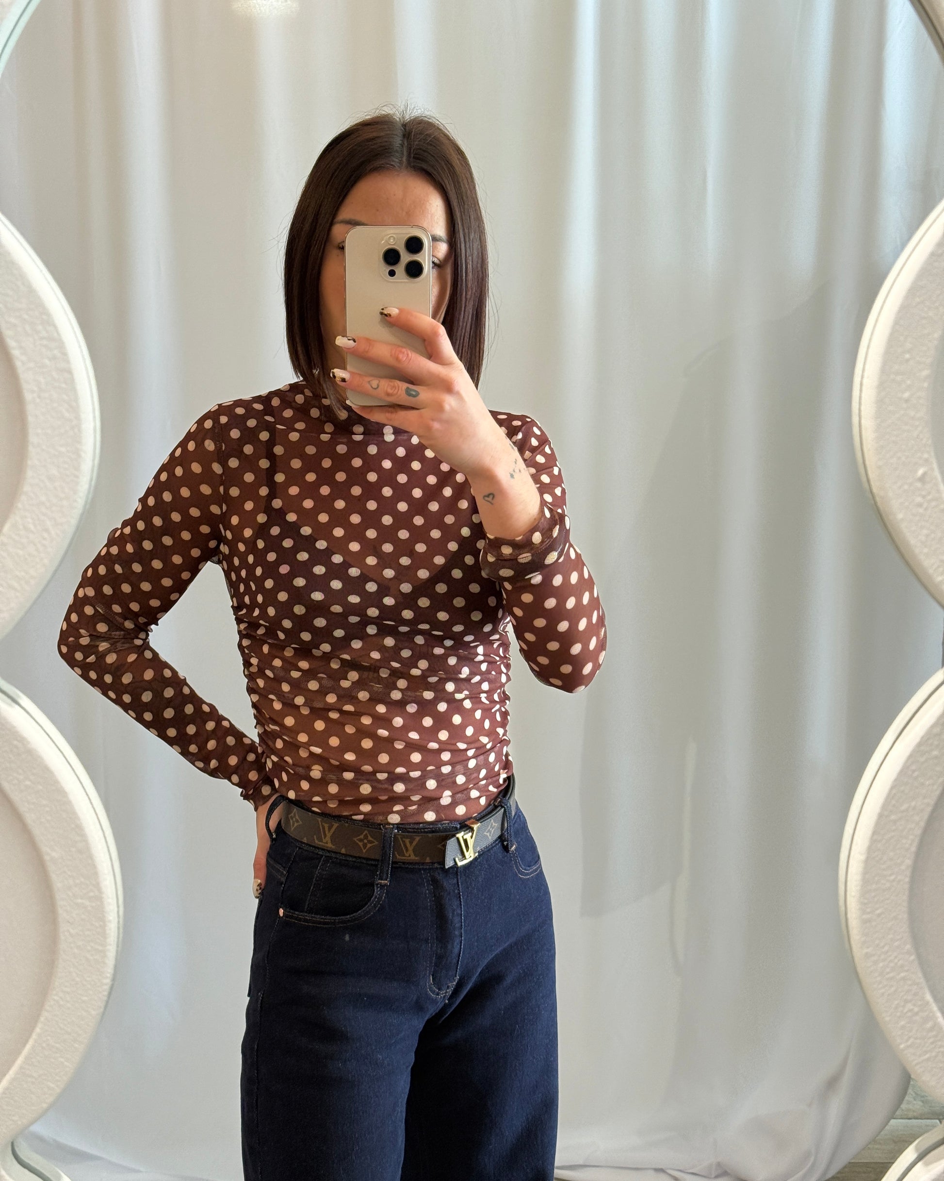 Top à pois marron et écru – La Maison de Manon